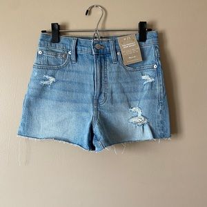 Madewell Women’s Perfect Jean Short. Size 25.